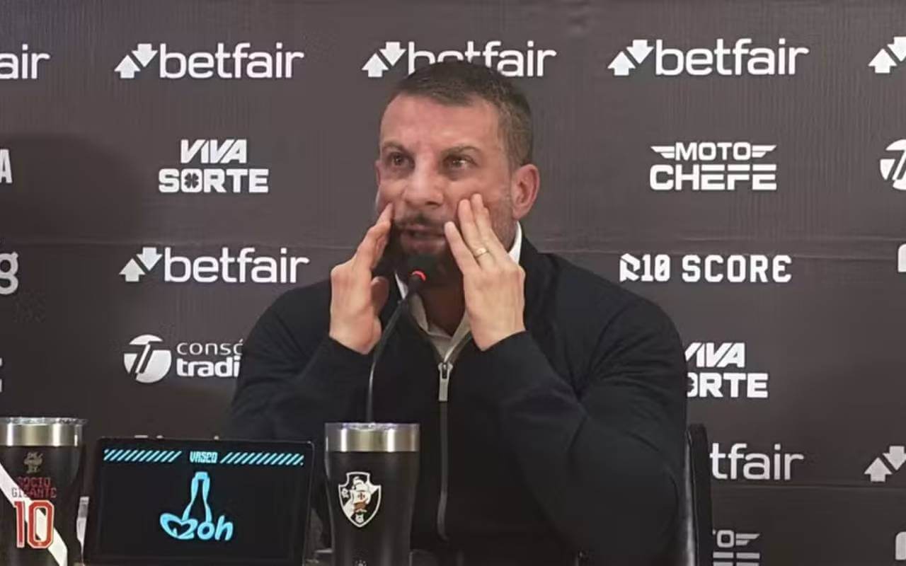 Pedrinho em entrevista coletiva