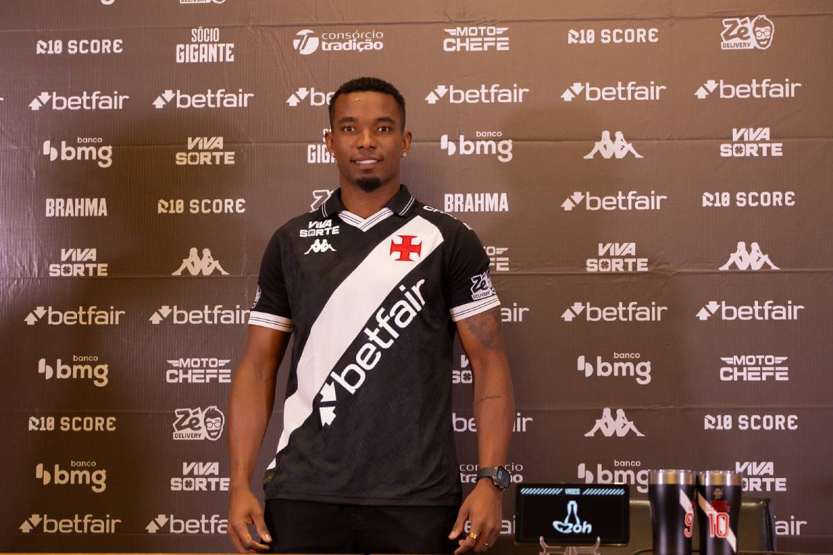 Thiago Mendes é apresentado pelo Vasco