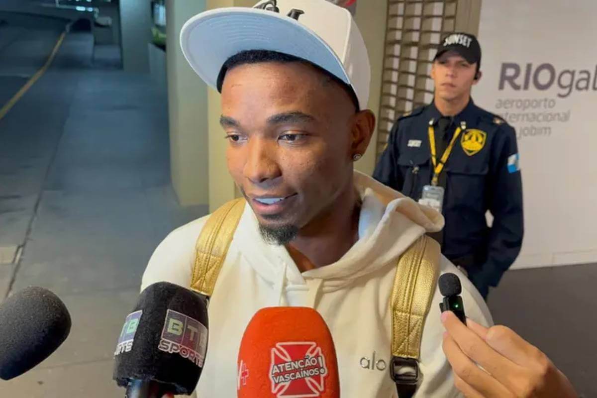 Thiago Mendes chega ao Rio de Janeiro