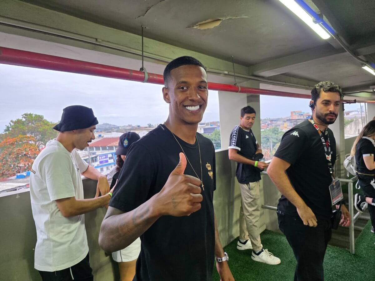 Robert Renan, em São Januário