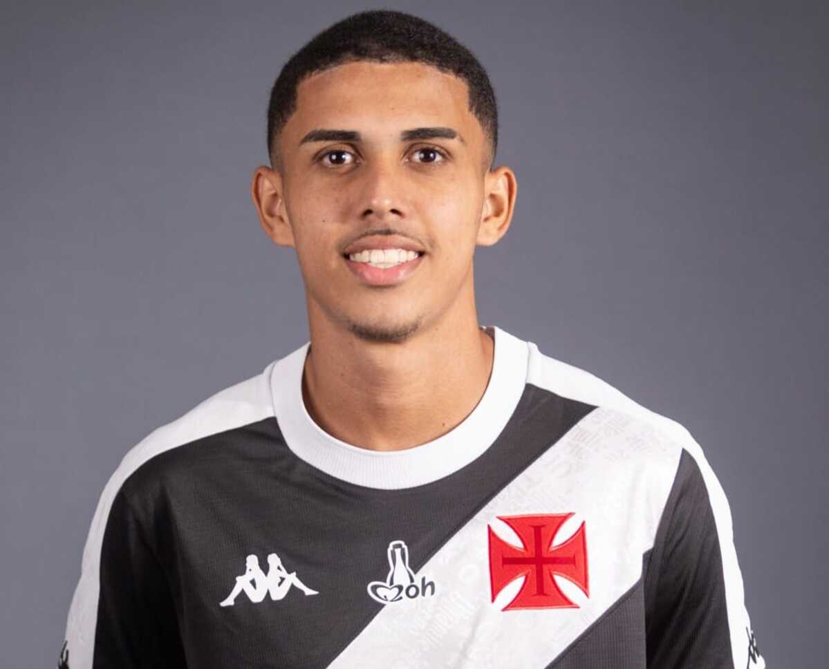 Léo Araújo , lateral da base do Vasco da Gama