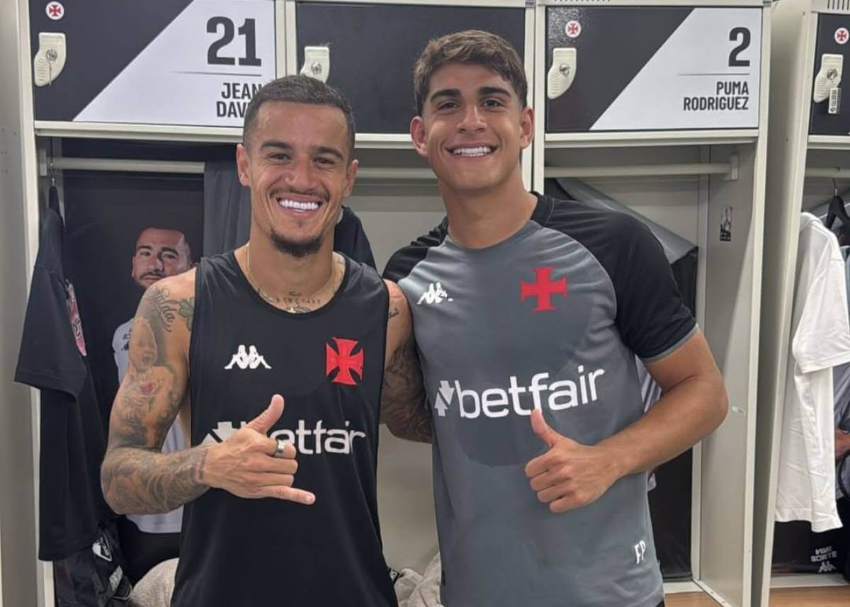 Diego Minete treina com o profissional do Vasco e comemora 
