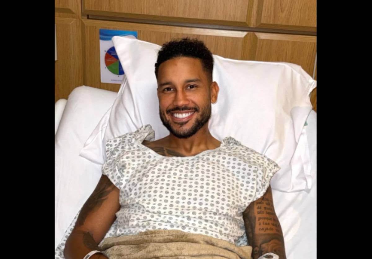 Jair passa bem após cirurgia no joelho