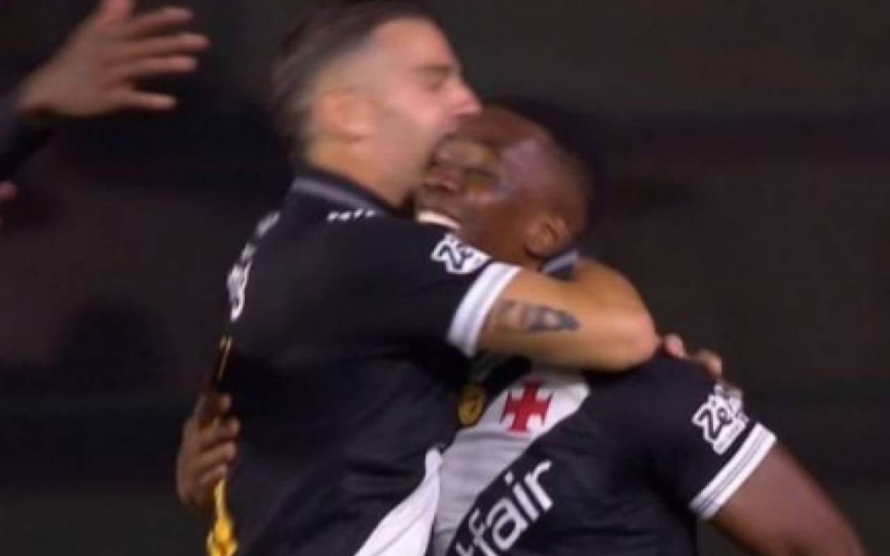 Nova dupla de zaga deixa boa impressão e reacende esperança no Vasco