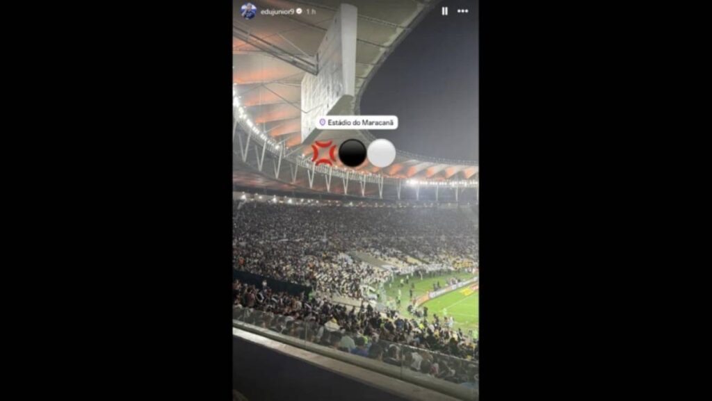 Edu posta foto em jogo do Vasco no Maracanã