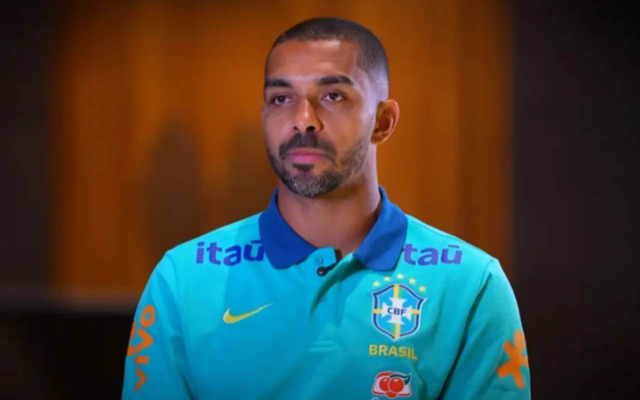 Paulo Henrique durante entrevista a CBF TV