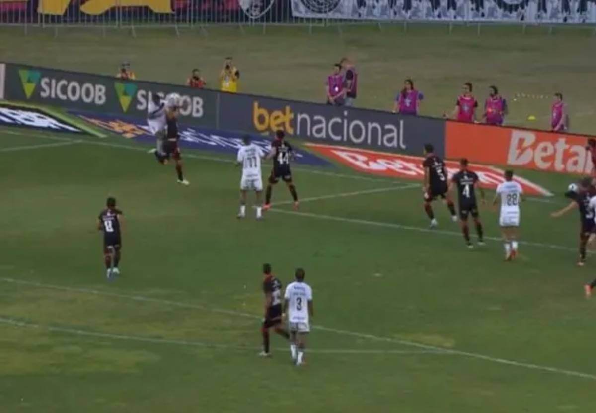 CBF divulga áudio do VAR de pênalti em Vasco x Vitória