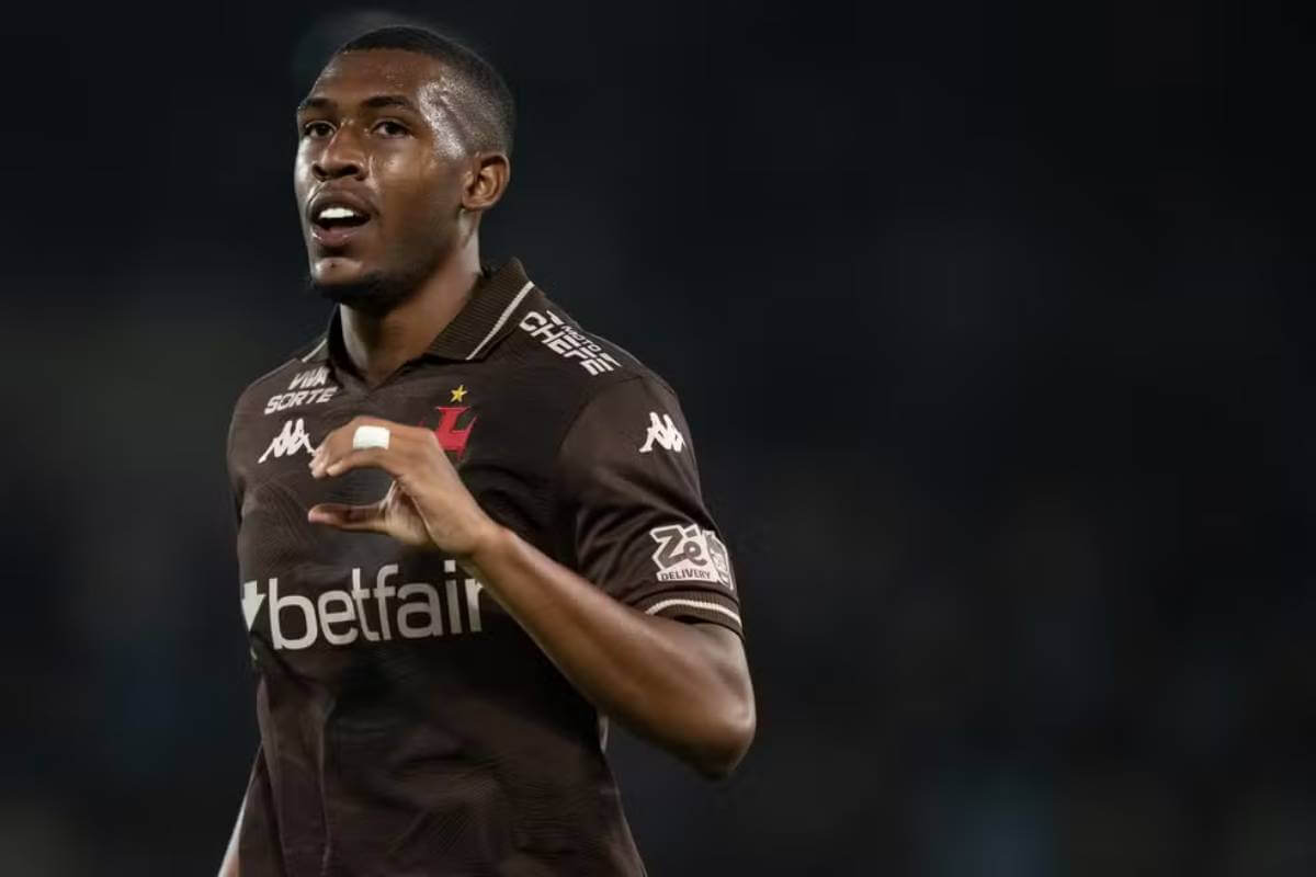 Rayan provoca o Fluminense após gol