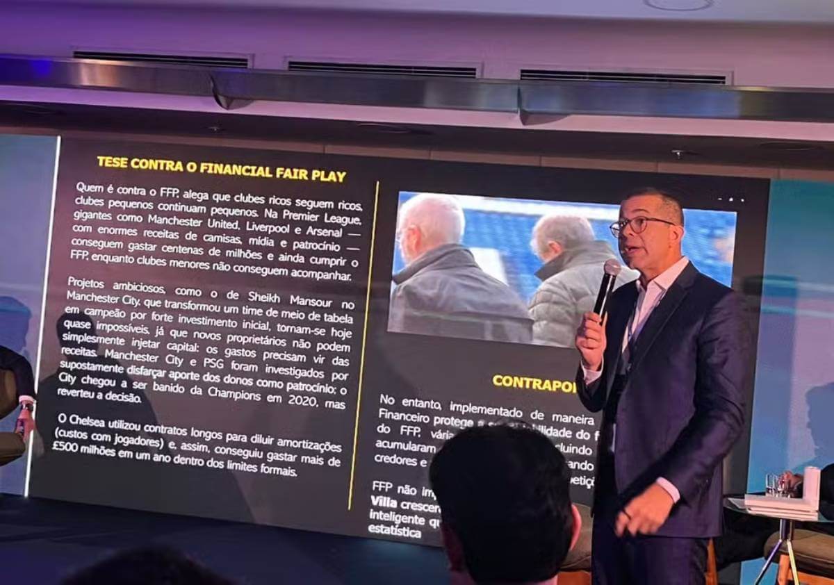 Alexandre Cordeiro palestra no Summit da CBF