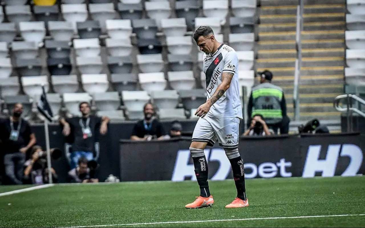 Hug Moura foi expulsão em Atlético-MG x Vasco