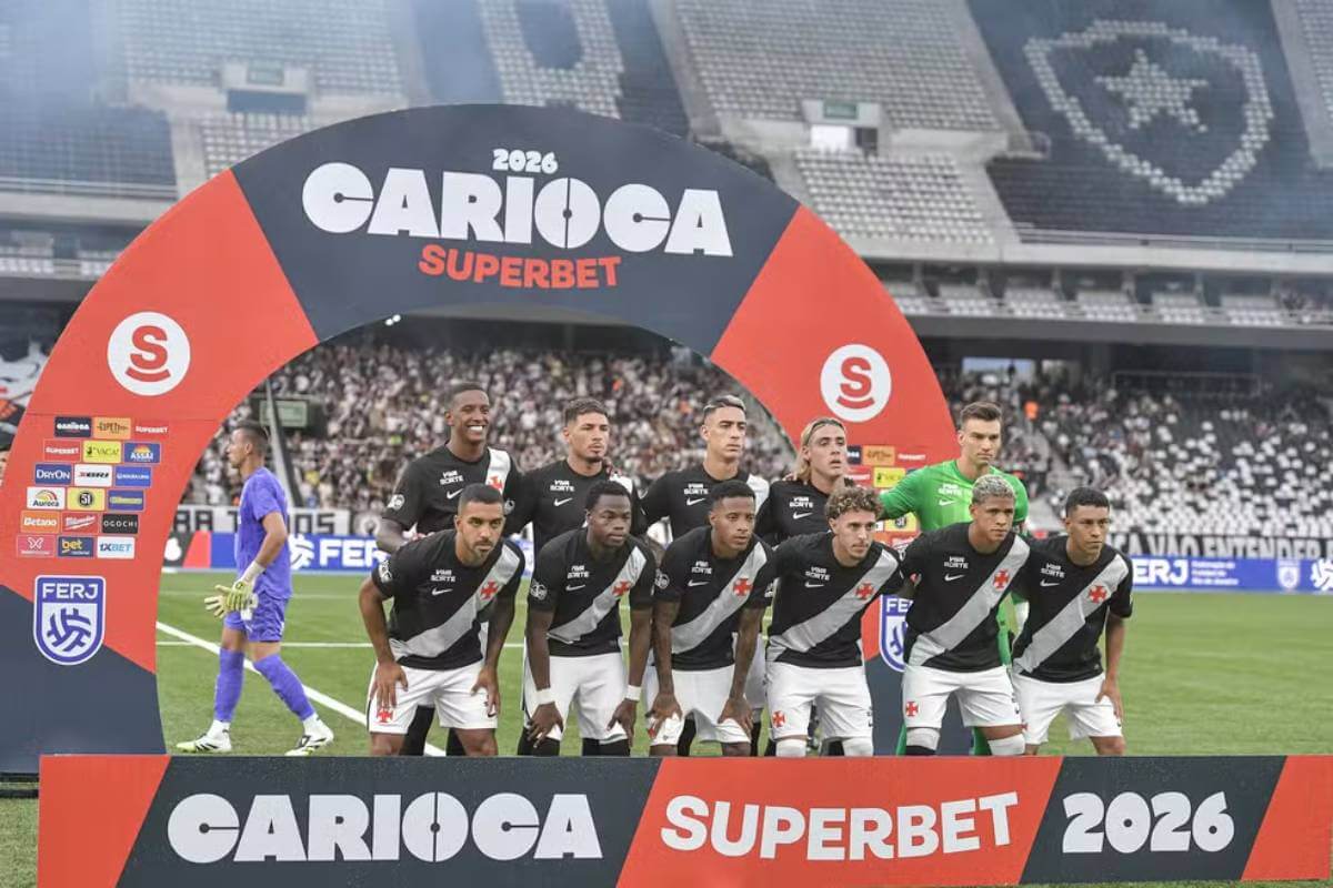 Time do Vasco no Nilton Santos