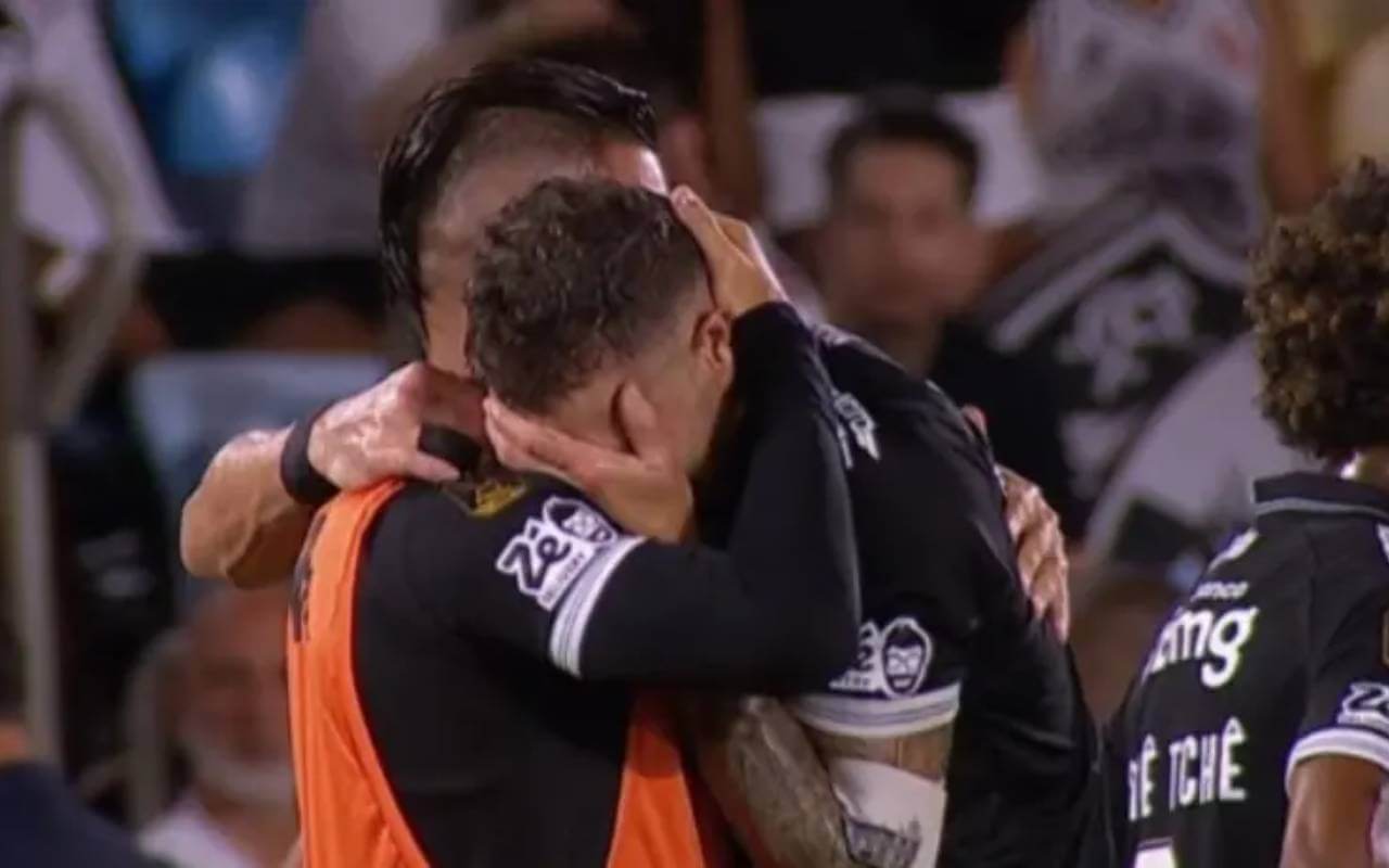 Vegetti chora após derrota para o Corinthians