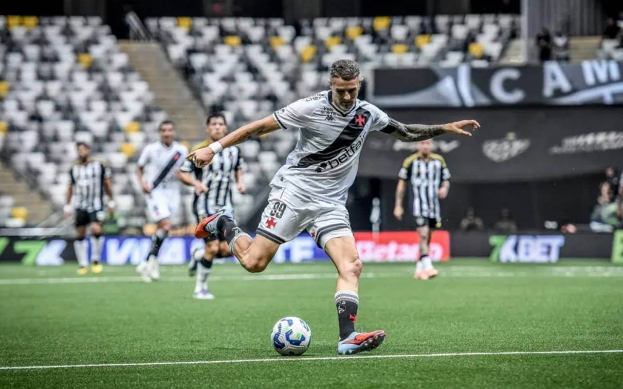 Vegetti em Atlético-MG x Vasco