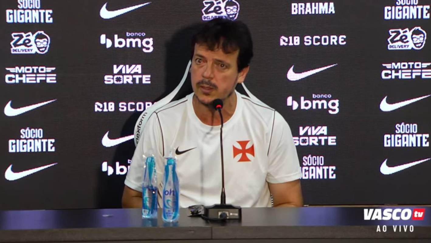 Diniz durante entrevista coletiva