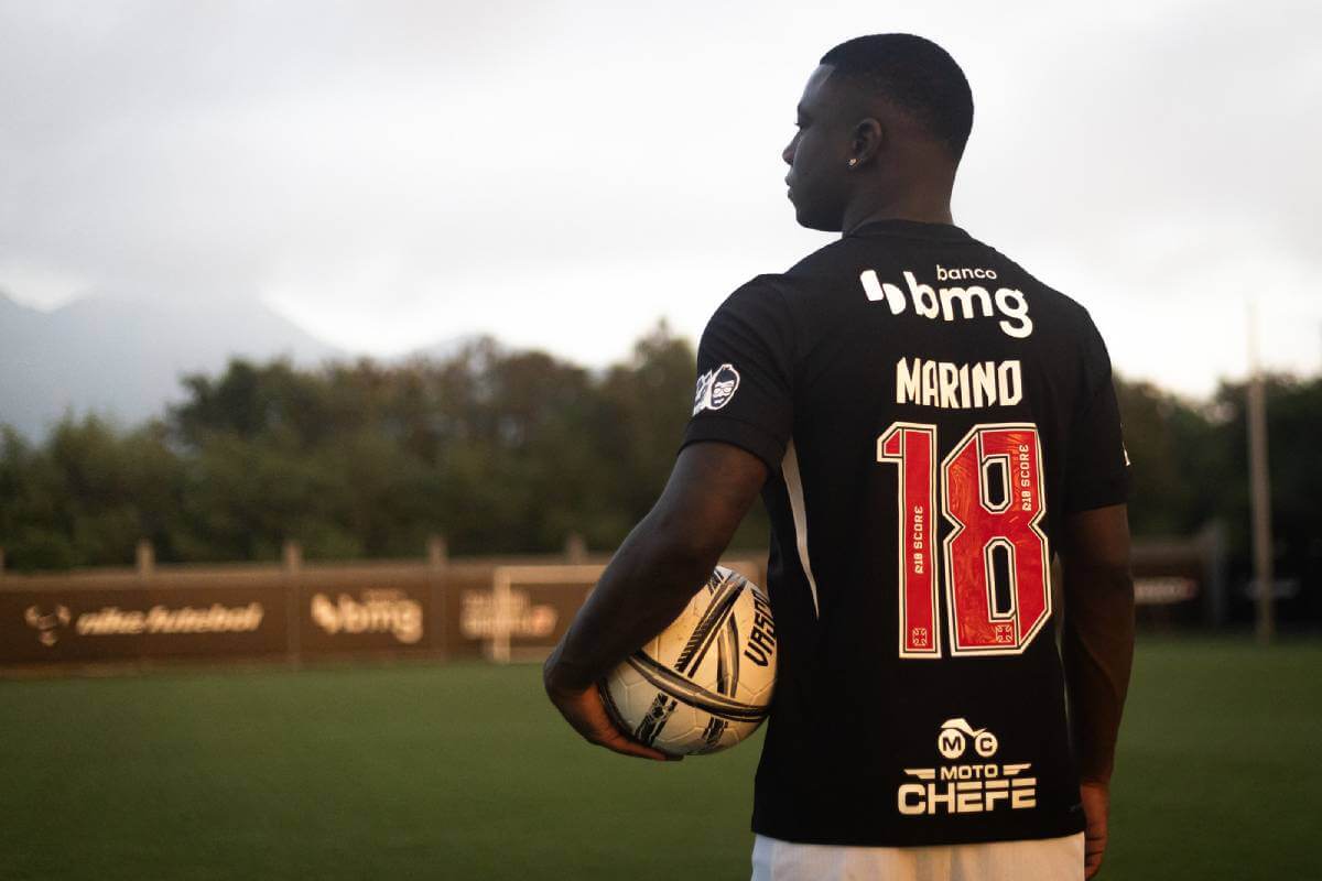 Hinestroza vestirá a camisa 18 do Vasco