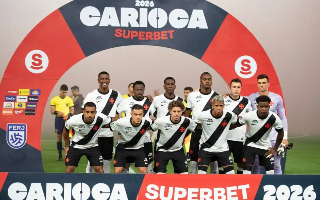 Jogadores do Vasco contra o Flamengo