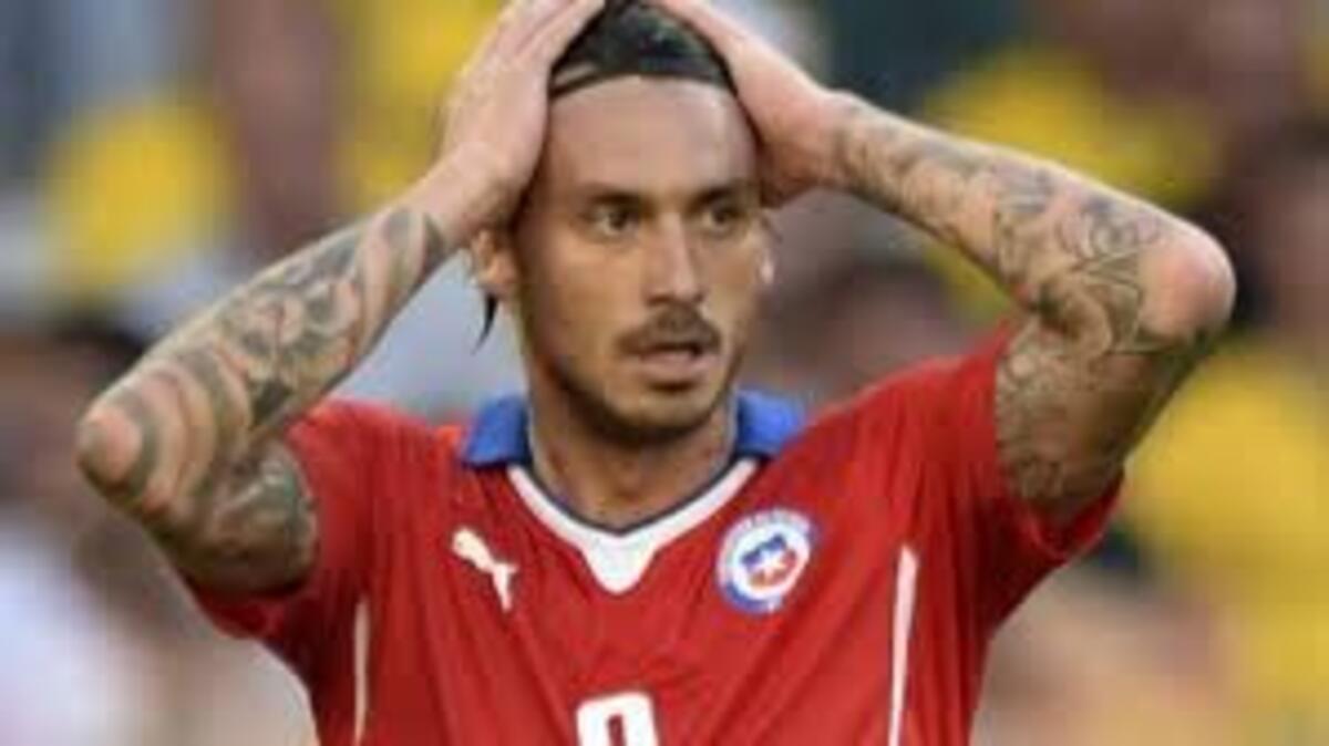 Mauricio Pinilla durante o jogo contra o Brasil pelas oitavas de final da Copa 2014