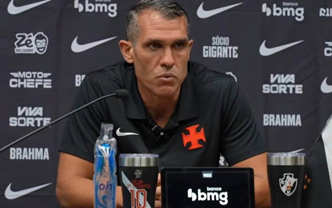 Bruno Lazaroni em entrevista pelo Vasco