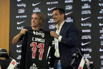 Spinelli é apresentado pelo Vasco