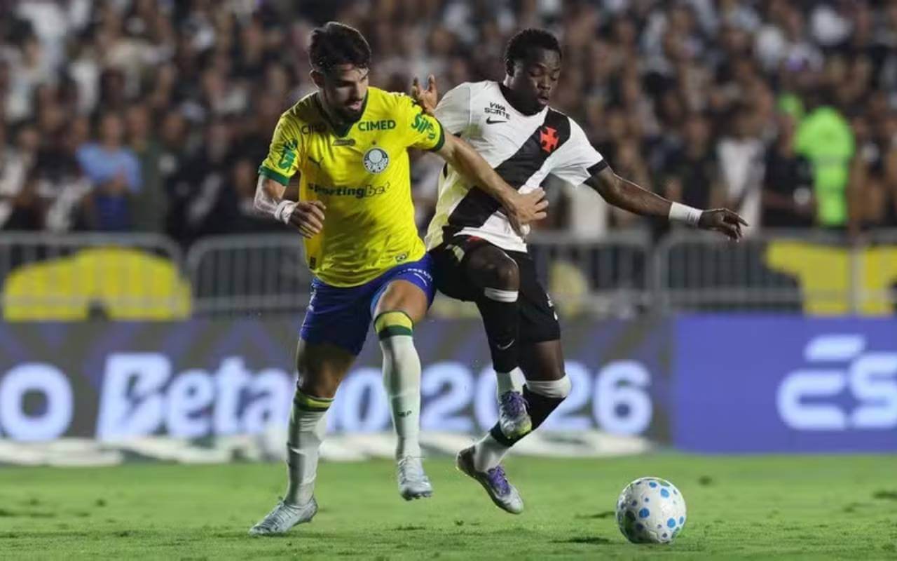 Andrés Gómez em jogo contra o Palmeiras