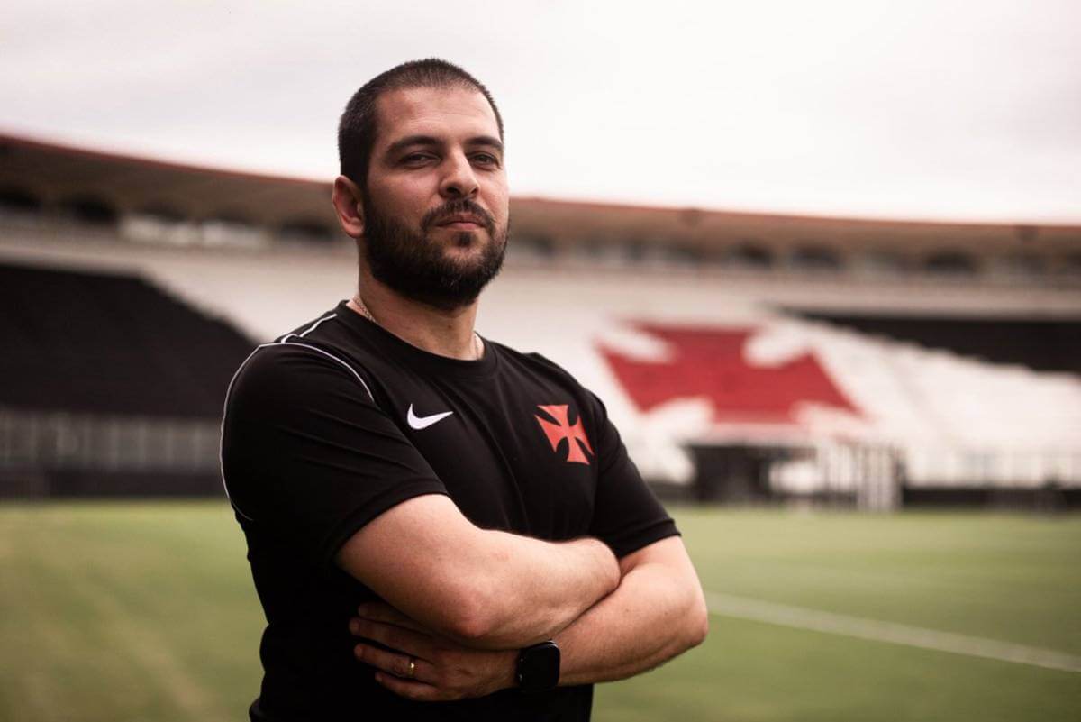 Rubens Franco é o técnico do feminino do Vasco