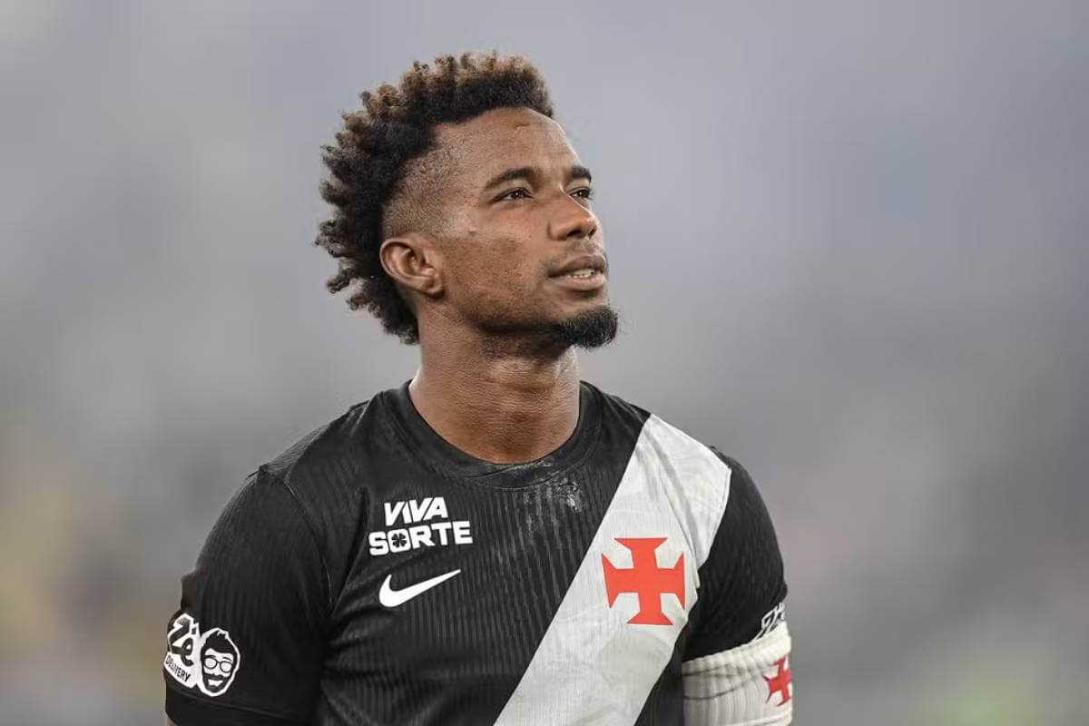Thiago Mendes, capitão do Vasco