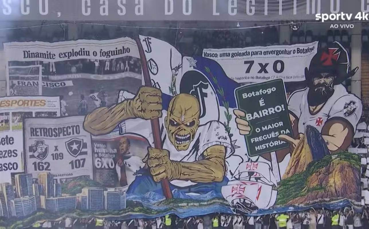Mosaico da torcida Vasco com provocação ao Botafogo