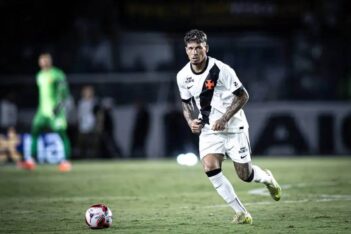 Alan Saldivia em jogo pelo Vasco