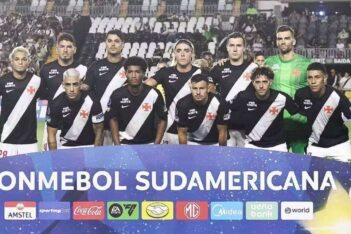 Vasco x Olimpia em São Januário