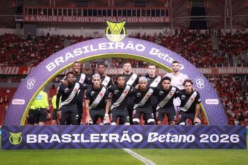 Time do Vasco contra o Internacional no Beira-Rio