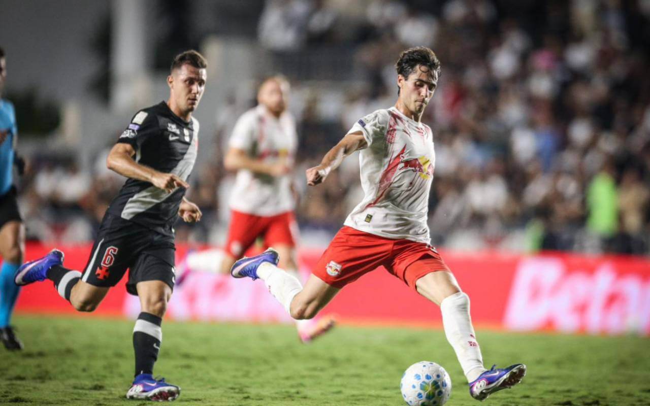 Piton em Vasco x Bragantino em São Januário