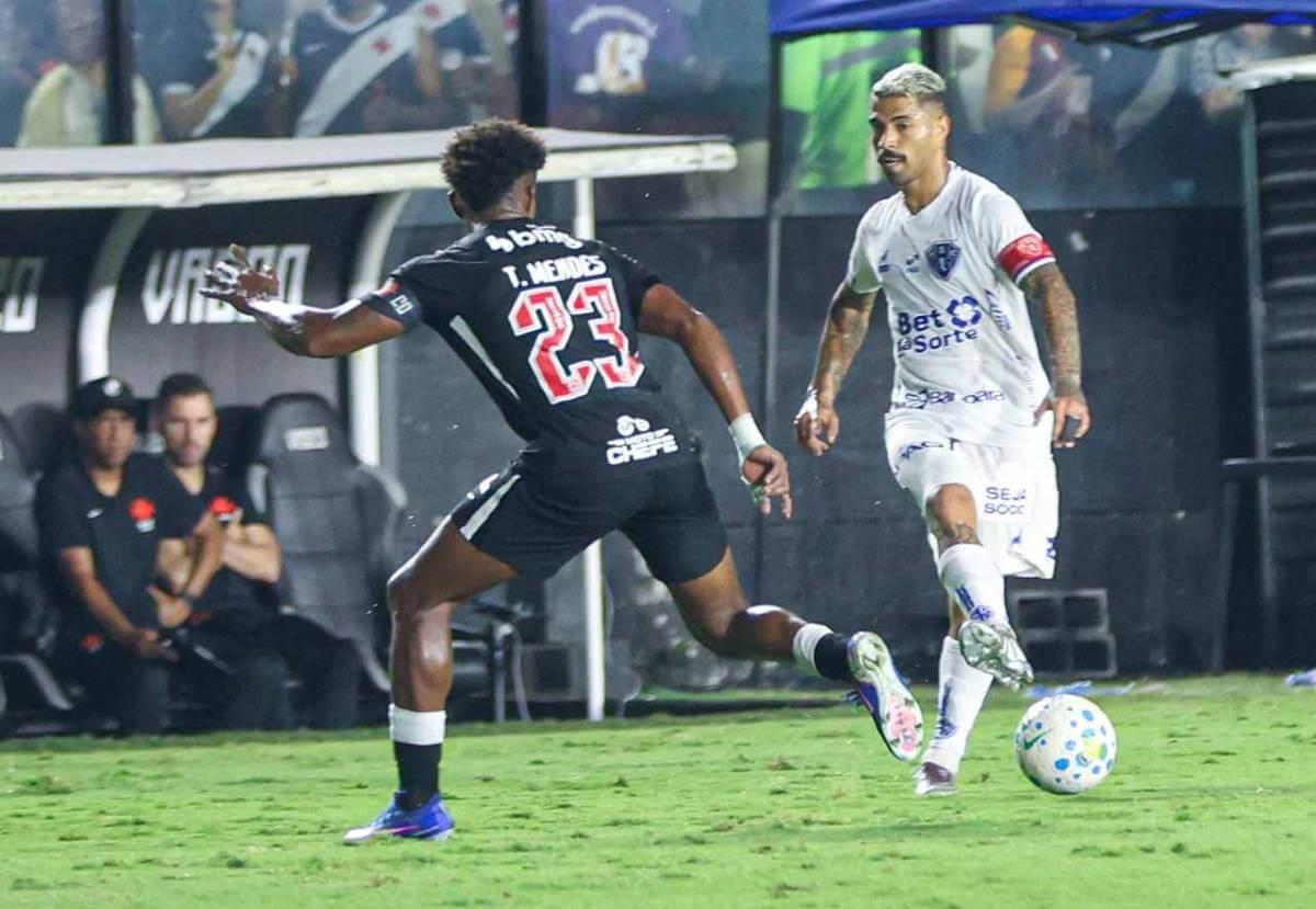 Thiago Mendes em Vasco x Paysandu