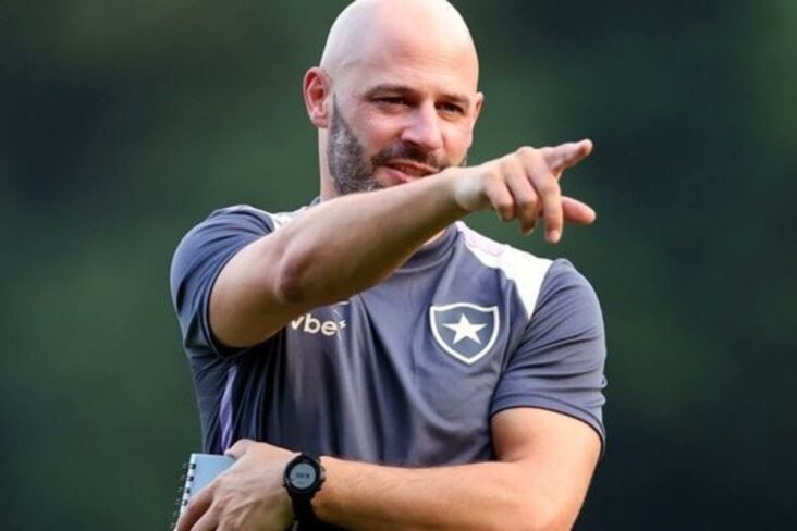 Franclim Carvalho, técnico do Botafogo