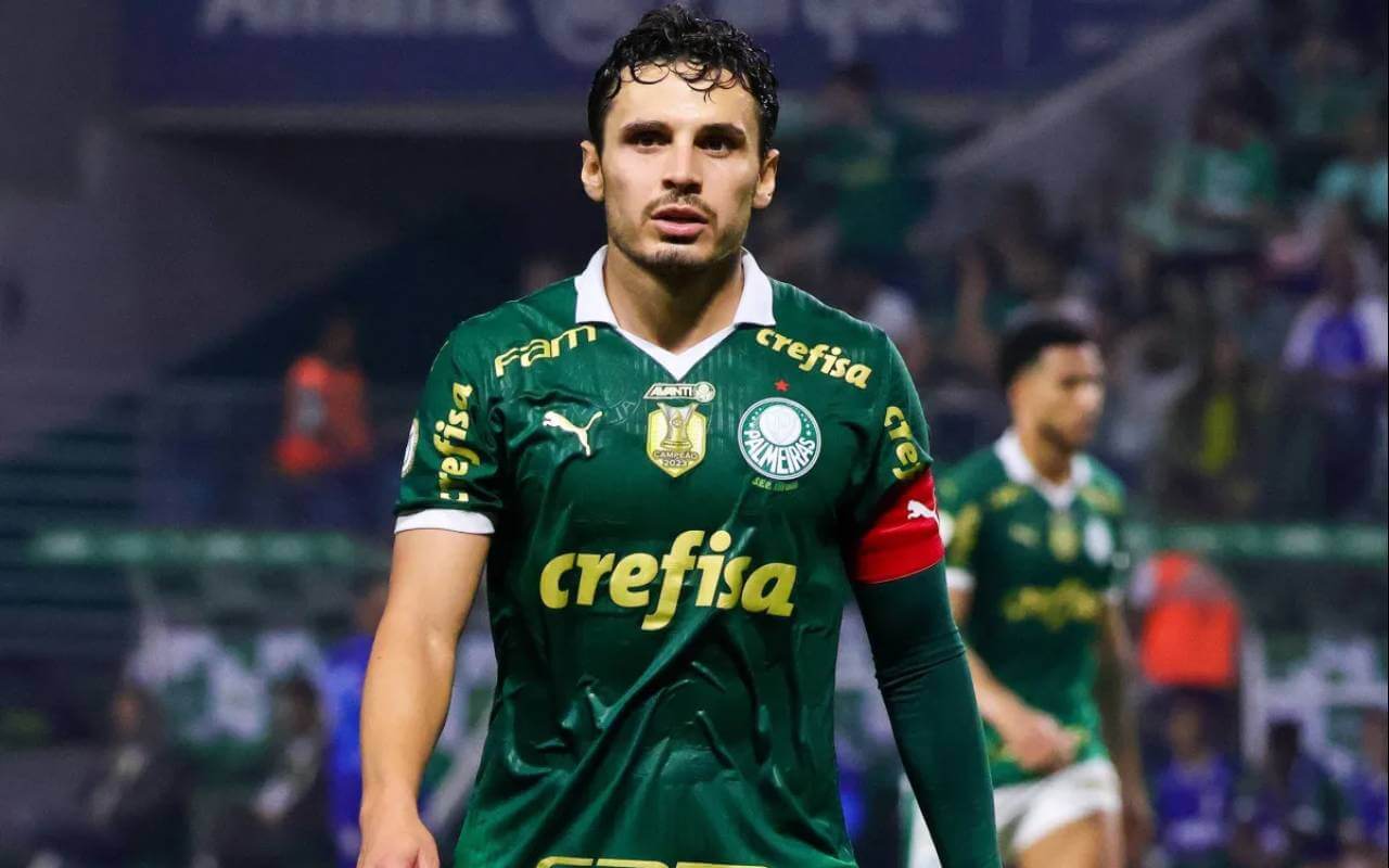 Raphael Veiga entra na mira do Vasco
