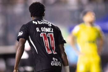 Andrés Gómez em Vasco x Mirassol