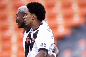 Cuiabano e Brenner em Independiente Medellín x Vasco