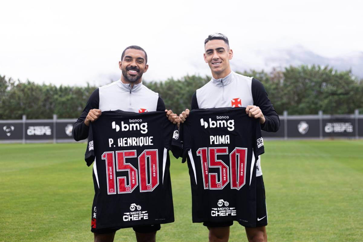 PH e Puma com camisas comemorativas dos 150 jogos pelo Vasco