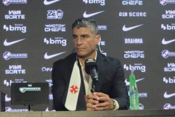 Pedro Emanuel é apresentado pelo Vasco