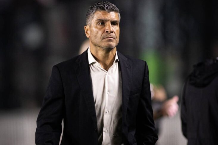 Pedro Emanuel em Vasco x Mirassol