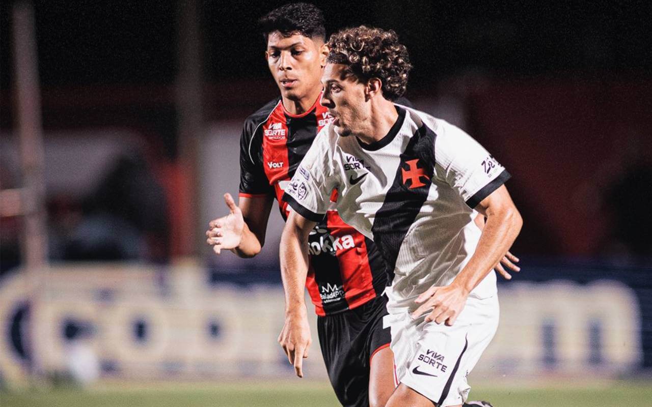 Jogo entre Vitória e Vasco no Barradão