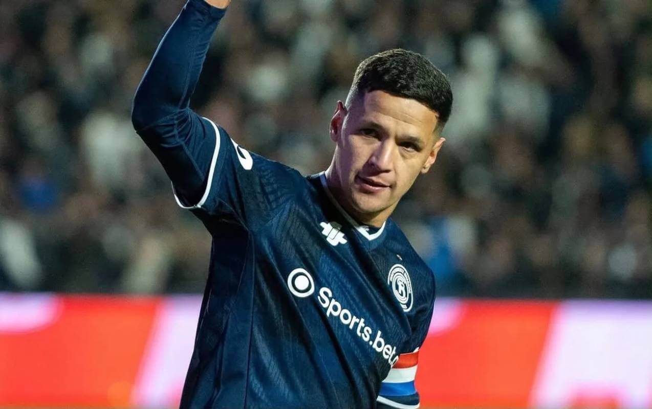 Alex Arce entra na mira do Vasco