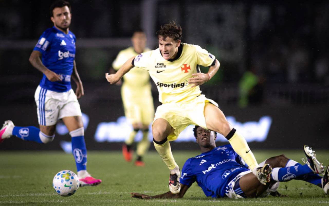 Colidio em Vasco x Cruzeiro em São Januário