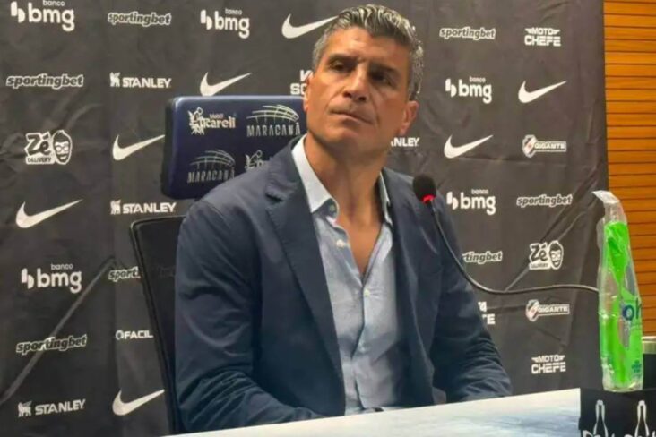 Pedro Emanuel na coletiva após a classificação na Copa do Brasil