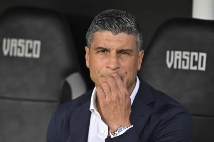 Pedro Emanuel durante Vasco x Santos