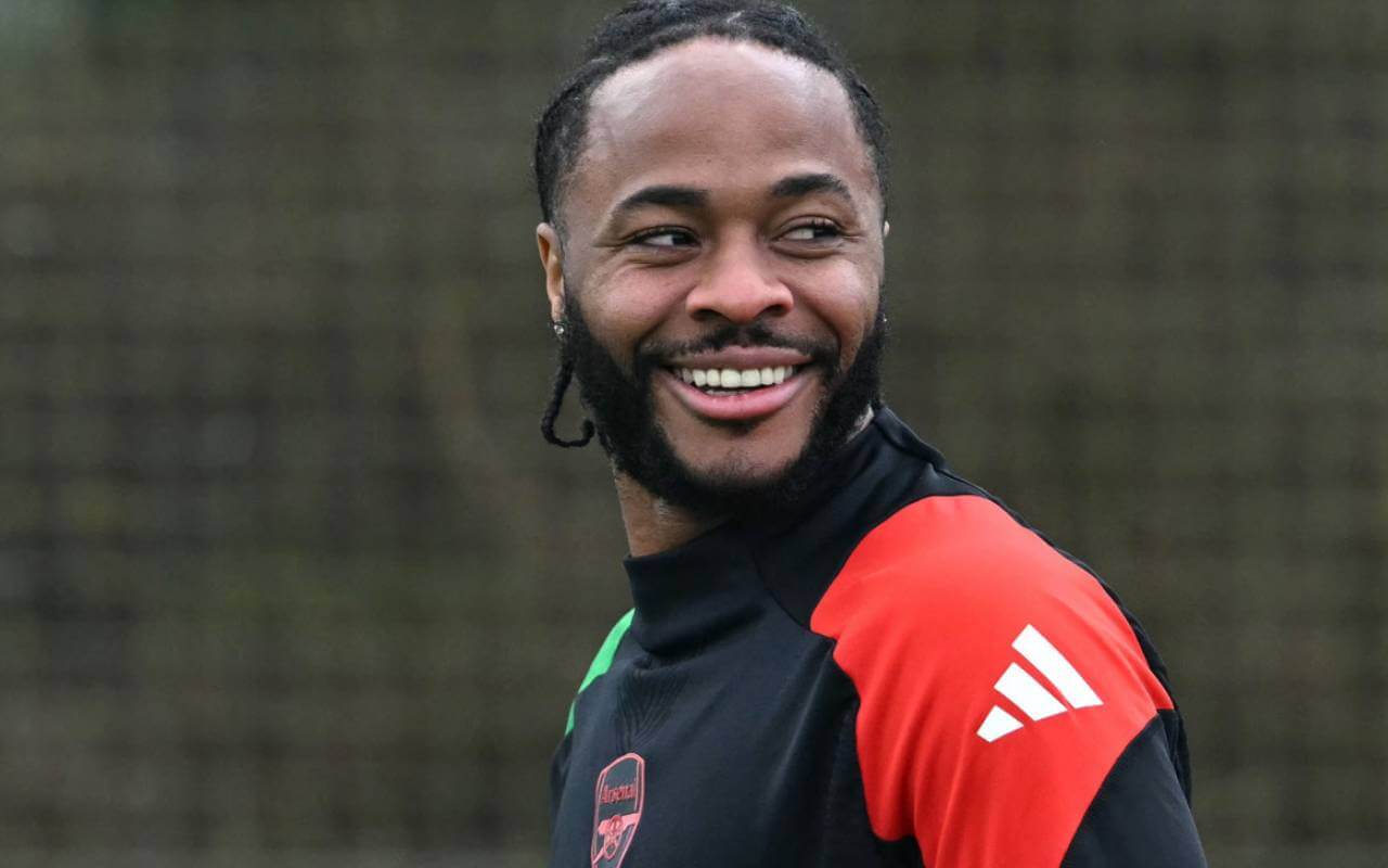 Atacante Raheem Sterling