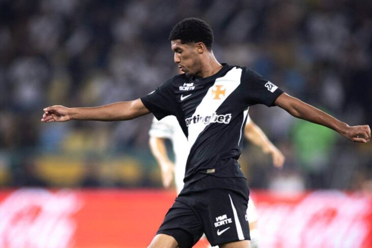 Ramon Rique em Vasco x Fluminense no Maracanã