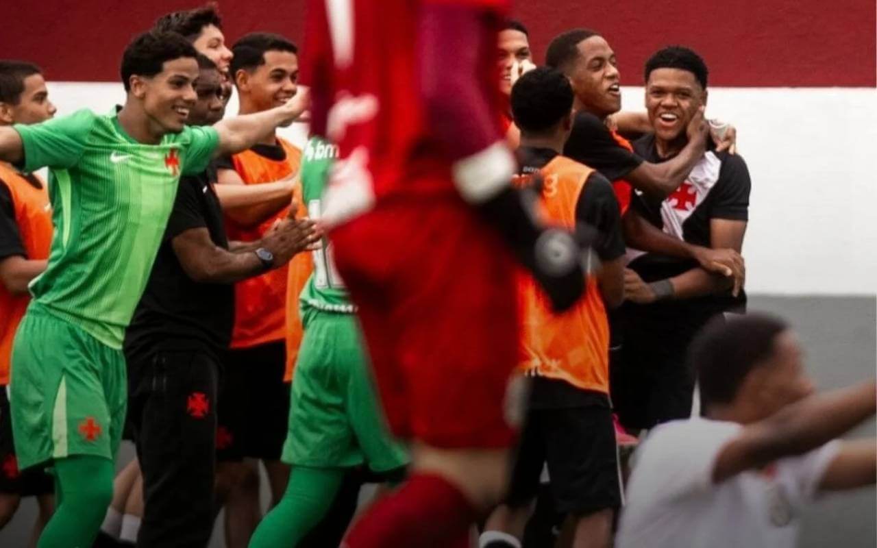 Vasco vence o Santos pelo Brasileiro Sub-17