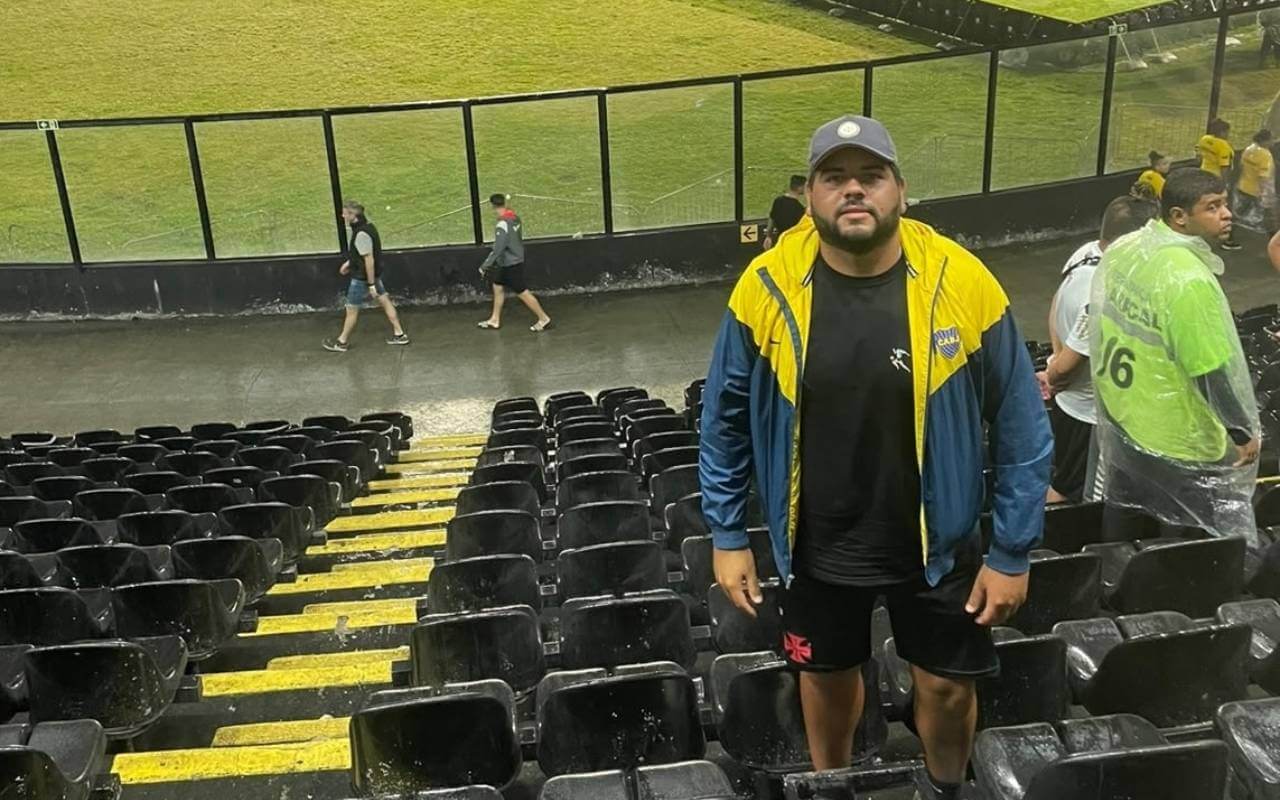 Brian Muhs em São januário