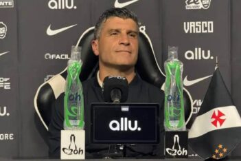 Pedro Emanuel em coletiva no Nilton